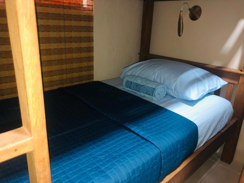 Hostel ilha do amor room 3