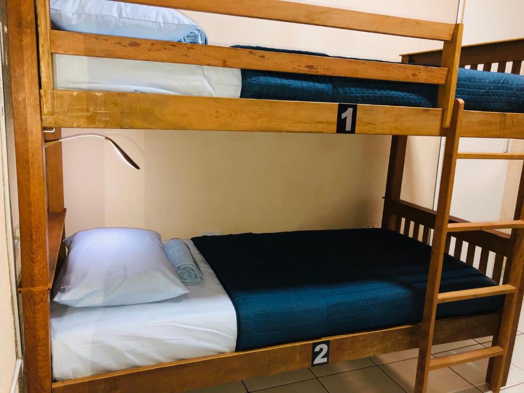 Hostel ilha do amor room 6